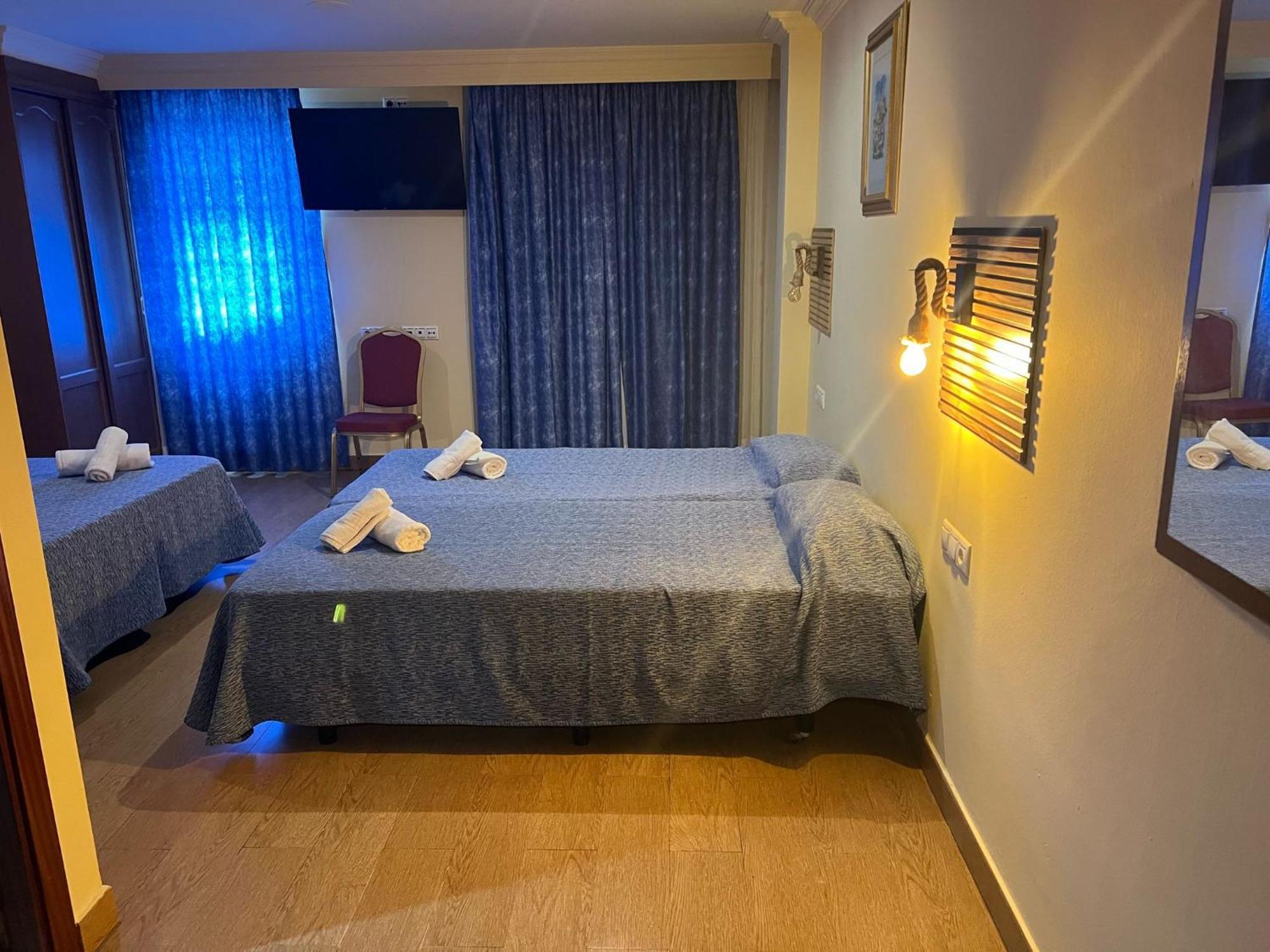 Hotel Portofino By Insidehome エンプリアブラバ エクステリア 写真